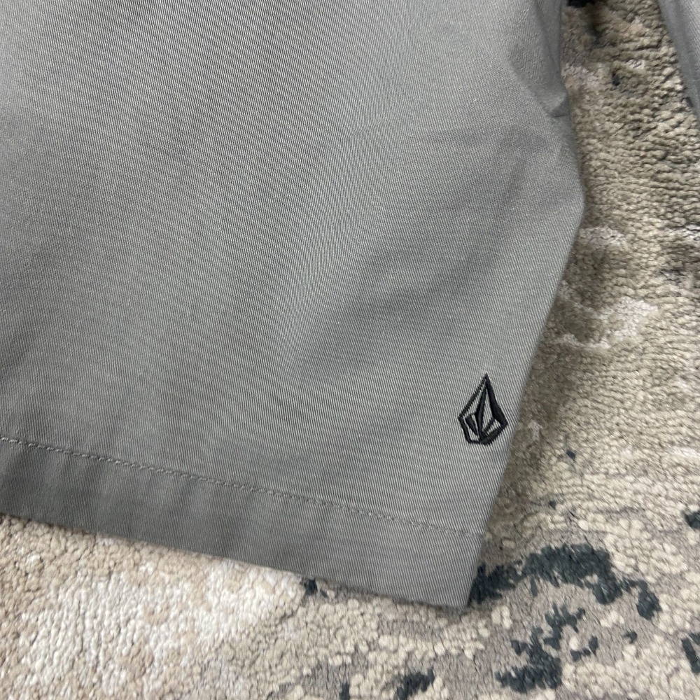 Y2K Surf Volcom Frickin Chino‎ Shorts Mens 32 Gray Cotton Golf Performance - Picture 3 of 14